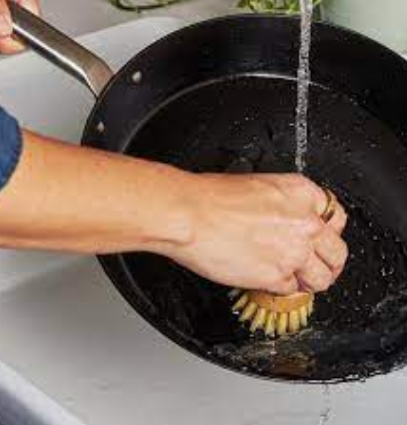 how to clean stainless steel cookware