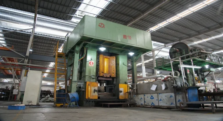 cookware-factory-production-line